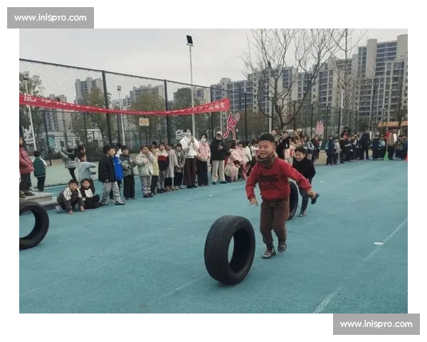 快乐跳跃竞风采 小学生跳绳比赛展活力 争先创优彰显风采
